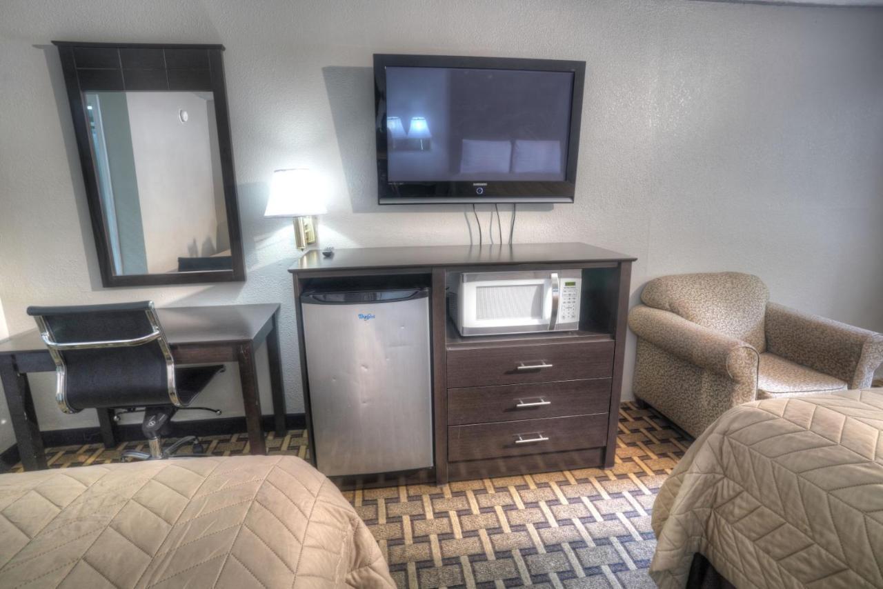 Amerivu Inn & Suites - Helen - Downtown ภายนอก รูปภาพ