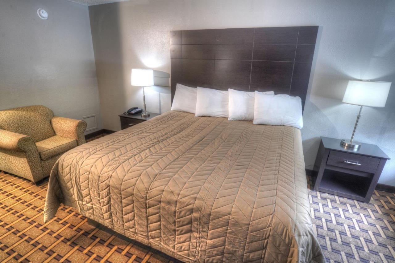 Amerivu Inn & Suites - Helen - Downtown ภายนอก รูปภาพ