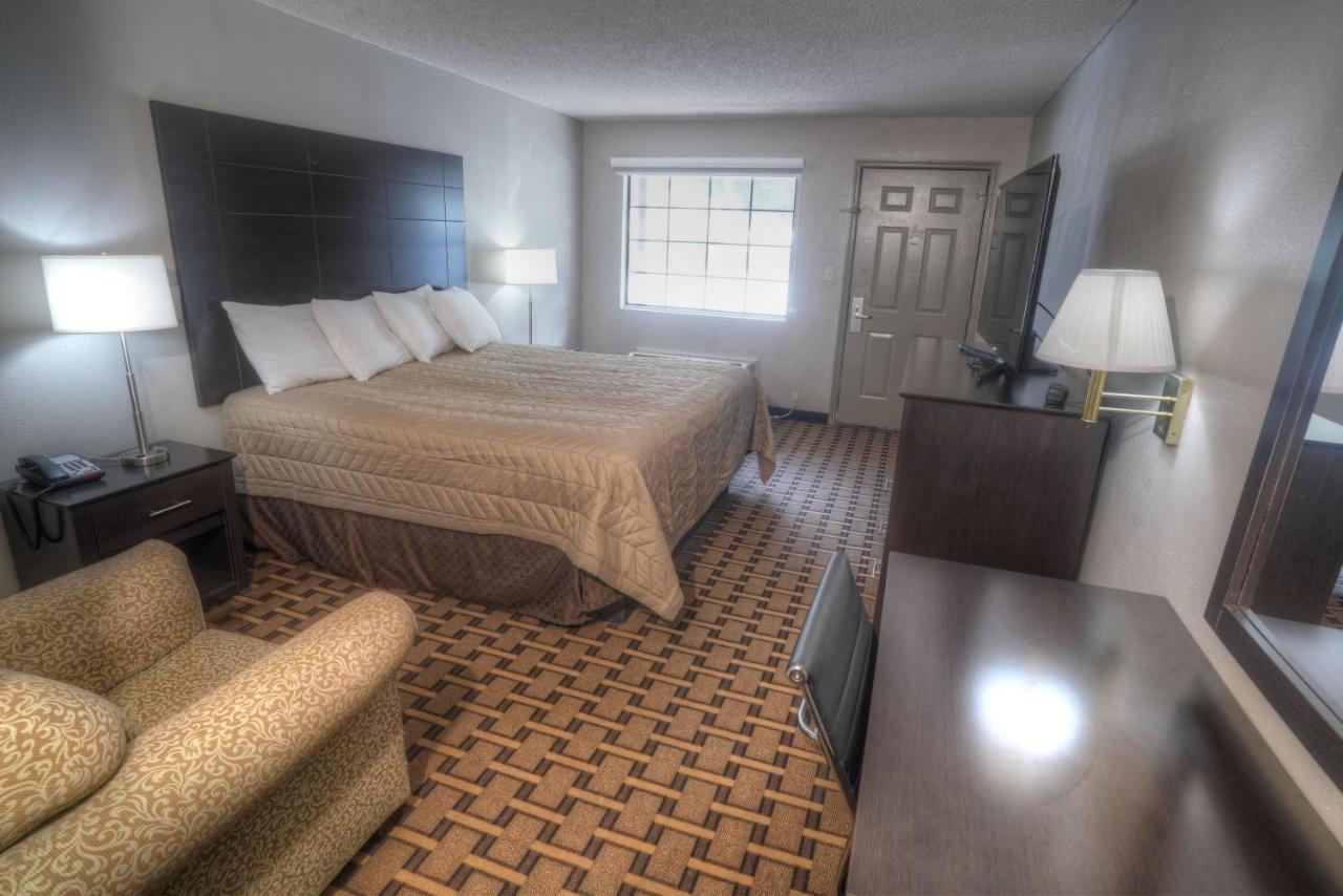 Amerivu Inn & Suites - Helen - Downtown ภายนอก รูปภาพ